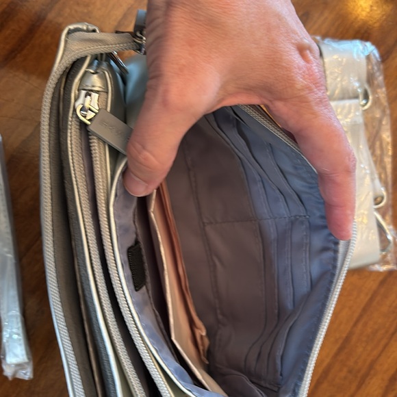 NWT IHKWIP bag quilted silver crossbody/wristlet. Lightweight, compact. - Picture 9 of 11